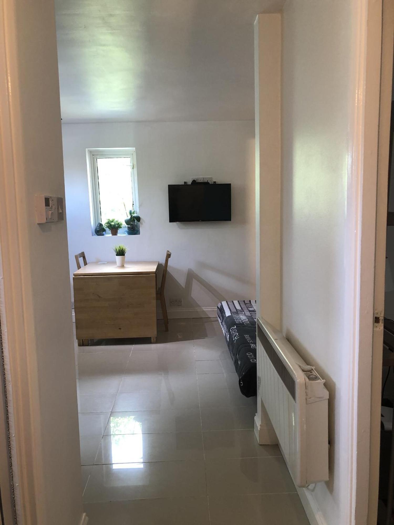 Apple House Guesthouse Heathrow Airport Hillingdon Zimmer foto
