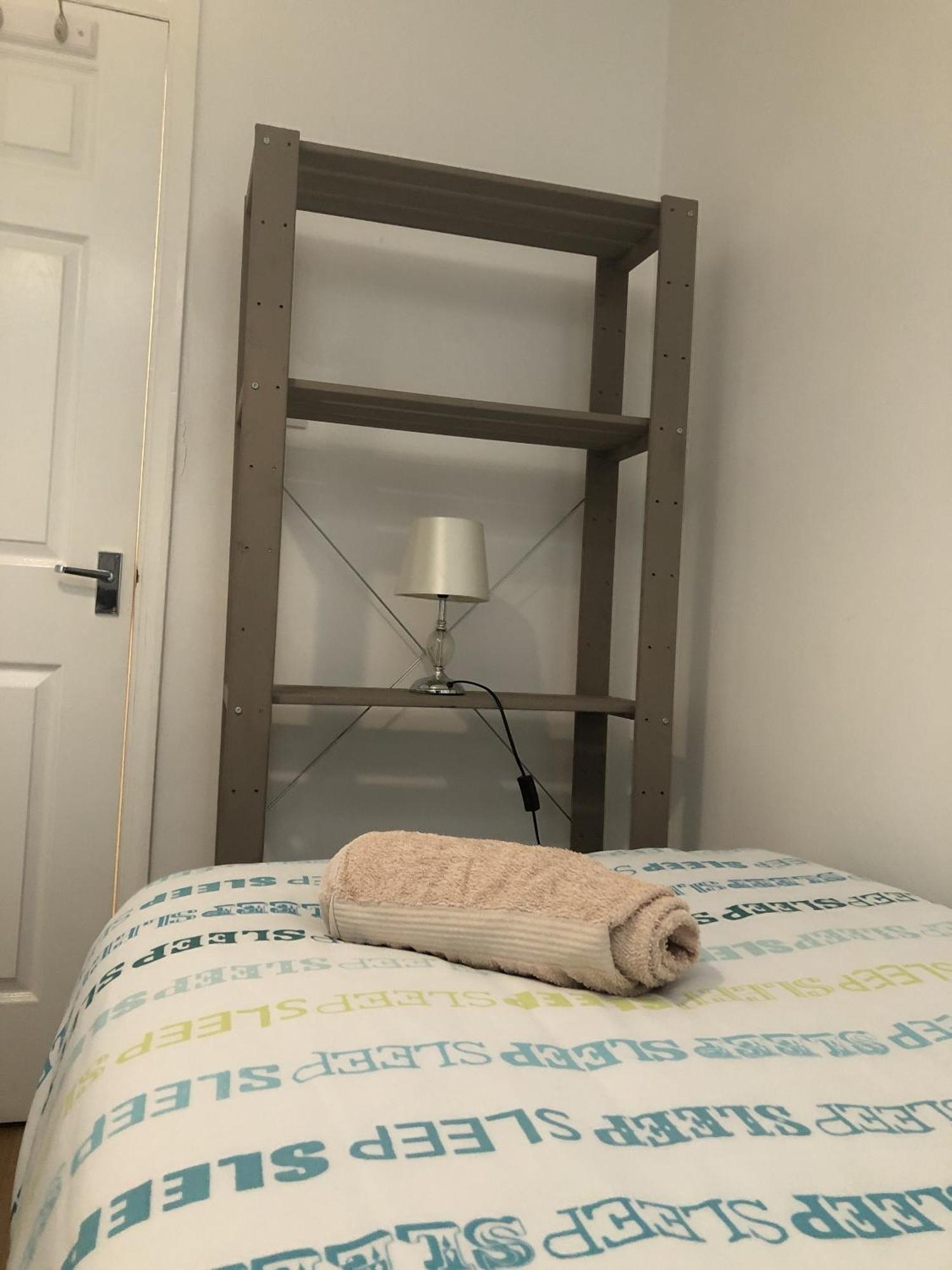 Apple House Guesthouse Heathrow Airport Hillingdon Zimmer foto